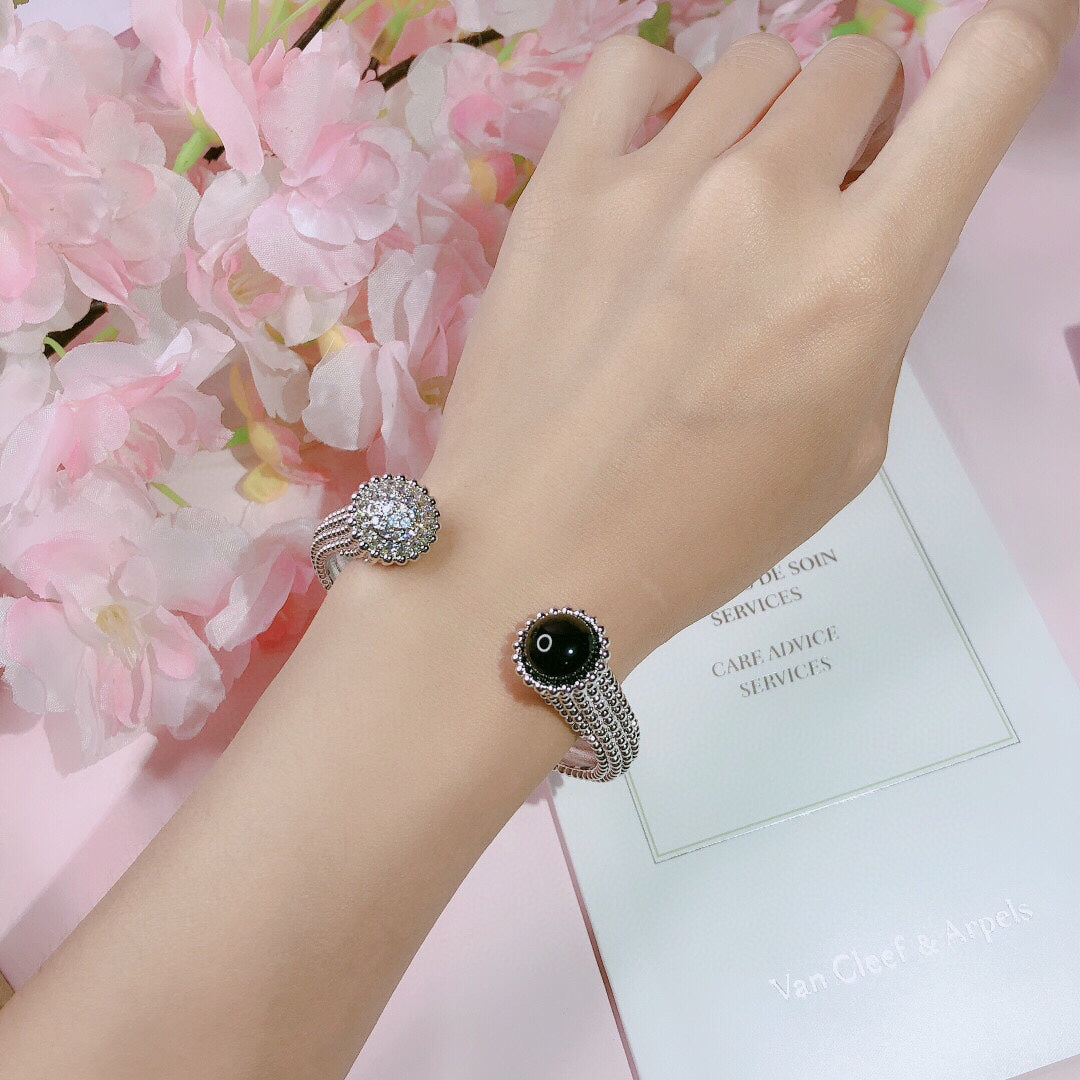 18K Van Cleef & Arpels Perlee Couleurs Bracelet