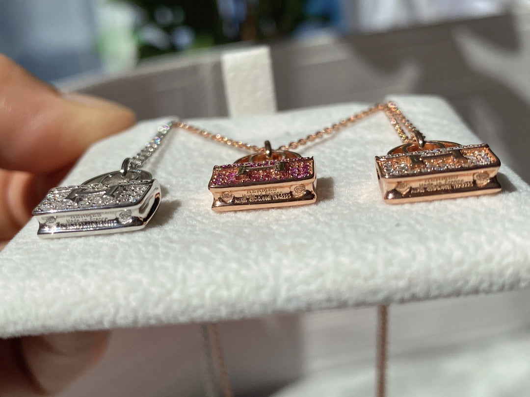 18K Hermes Amulettes Constance Pink Diamonds Pendant Necklace