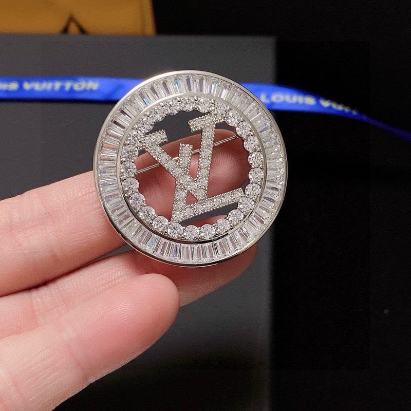 18K Louis Vuitton Full Diamond Brooch