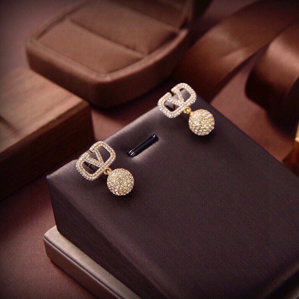 18K Valentino Vlogo Diamonds Earrings