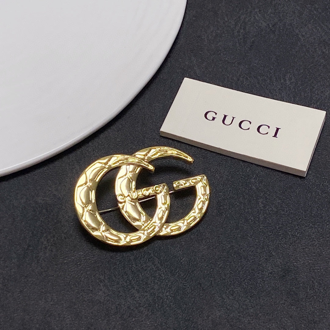 18K Gucci Brooch