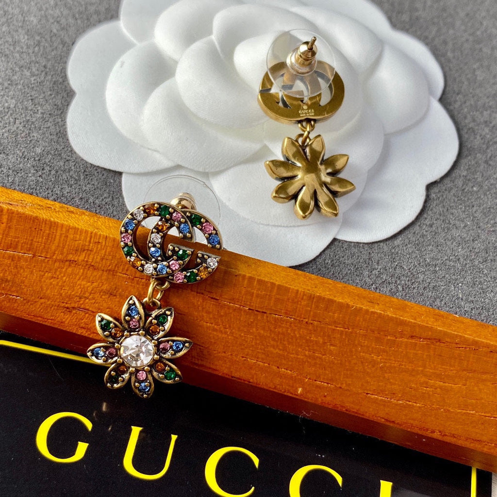18K Gucci Flower Pendant Earrings