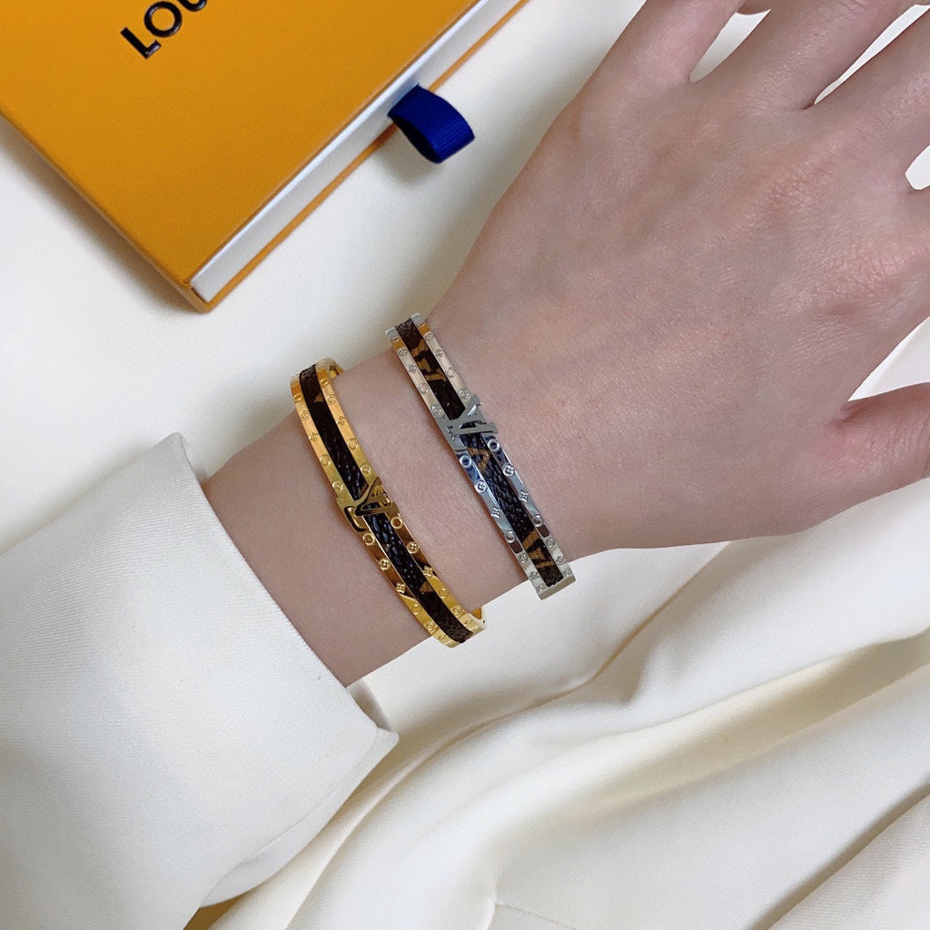 18K Louis Vuitton Vintage Leather Bracelet