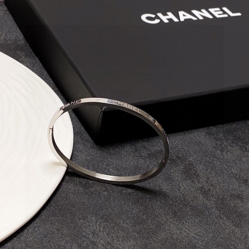 18K Chanel White Gold Bracelet