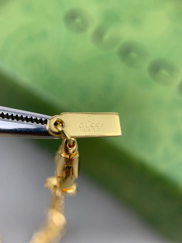 18K Gucci Iconic Floral Pendant Necklace
