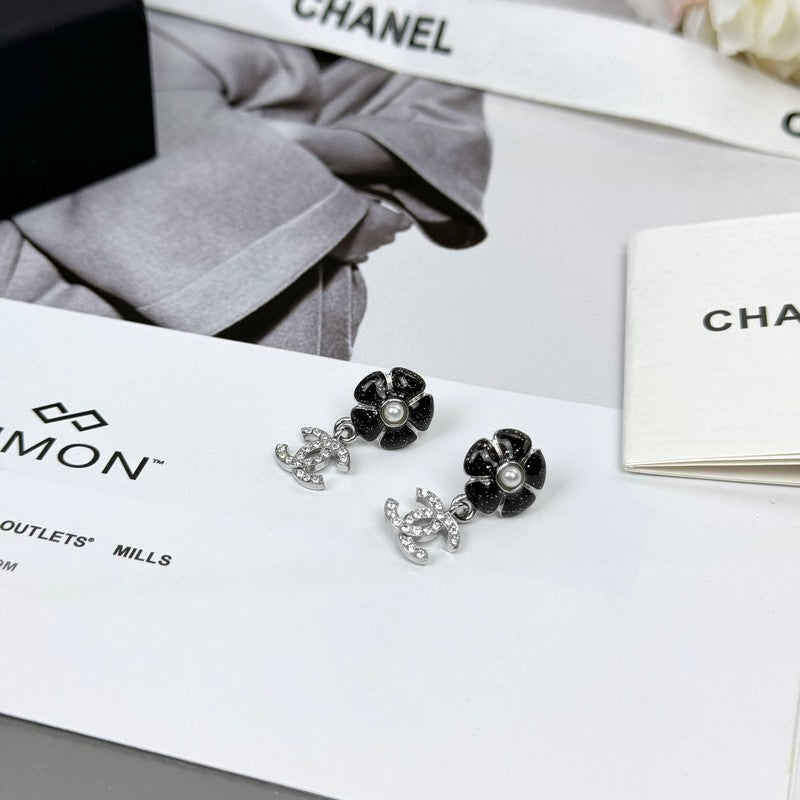 18K Chanel 26C Diamond Black Camellia Earrings