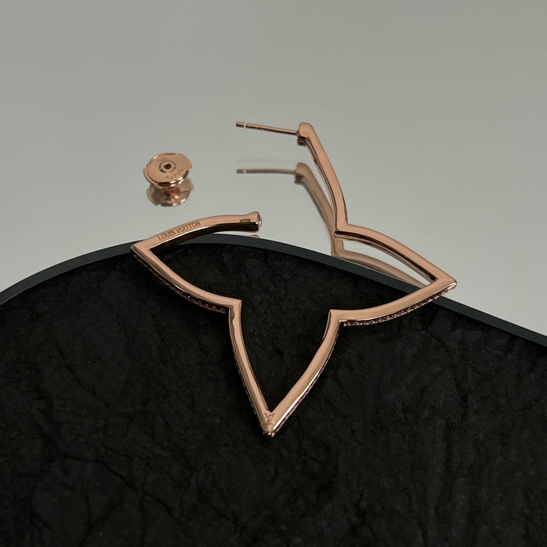 18K Louis Vuitton Debuts Blossom Earrings