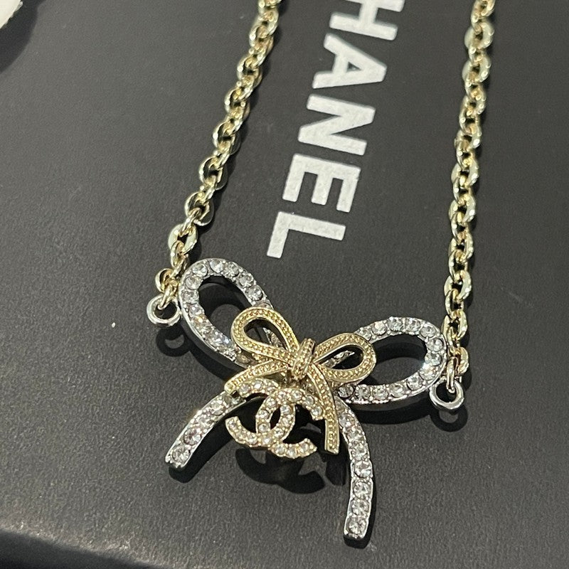 18K Chanel Bow Tie Chain Bracelet