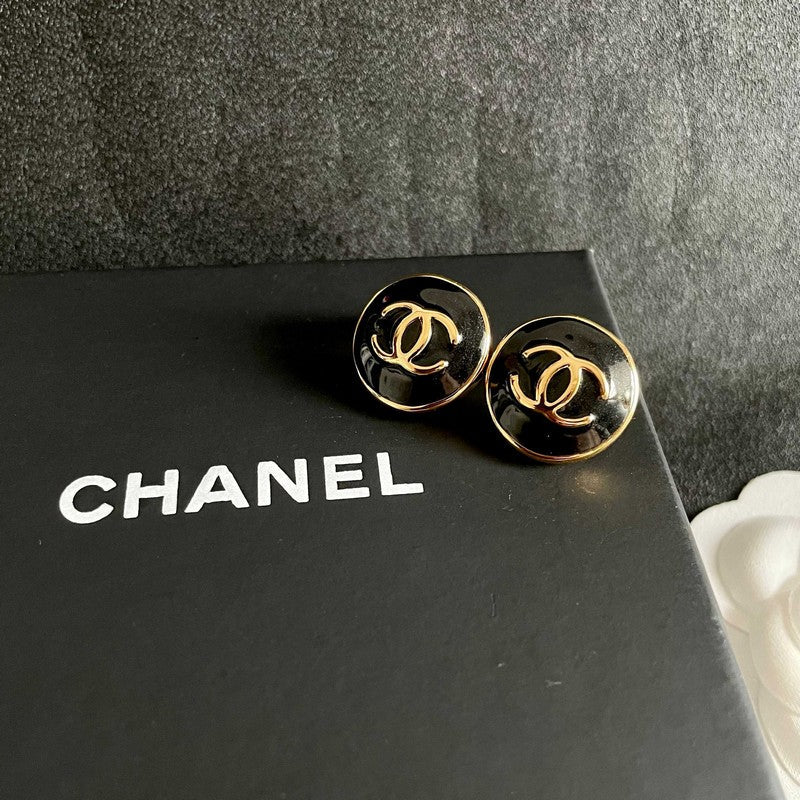 18K Chanel Black & White Round Gold Earrings