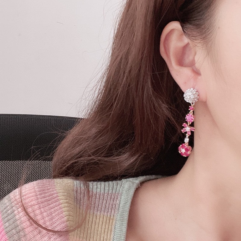 18K Van Cleef & Arpels VCA Flower Diamond Earrings