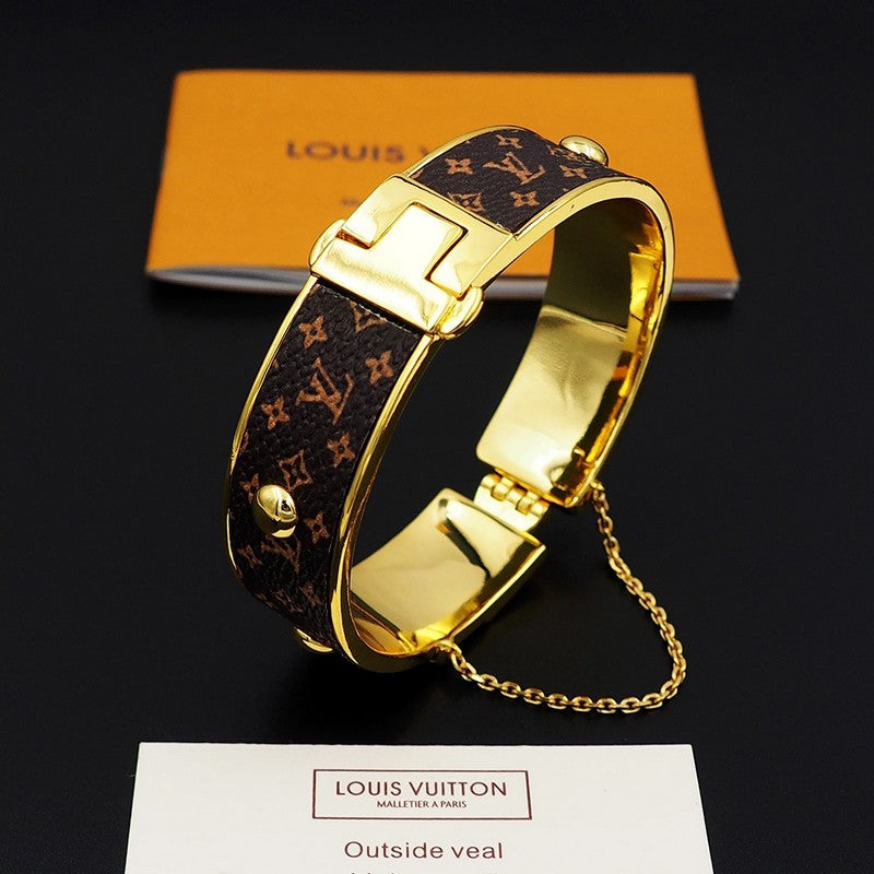 18K Louis Vuitton Signature Bracelet