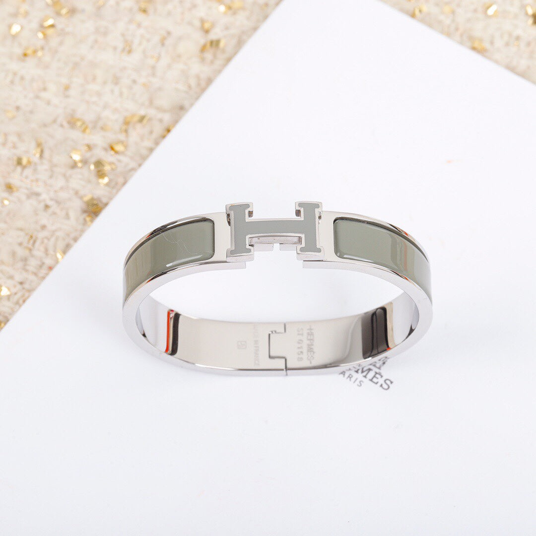 18K Clic Hermes Grey Bracelet