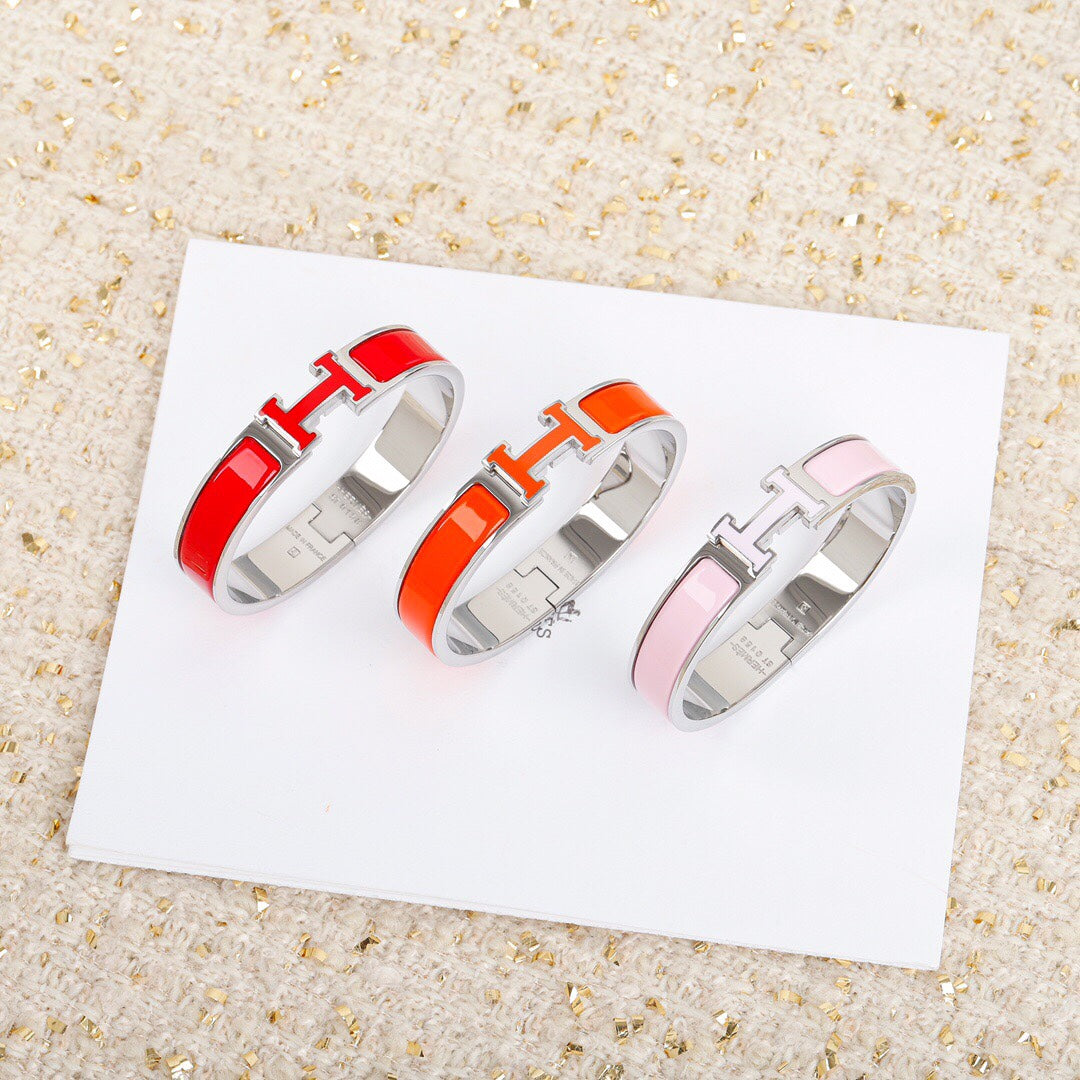 18K Clic Hermes Red Bracelet
