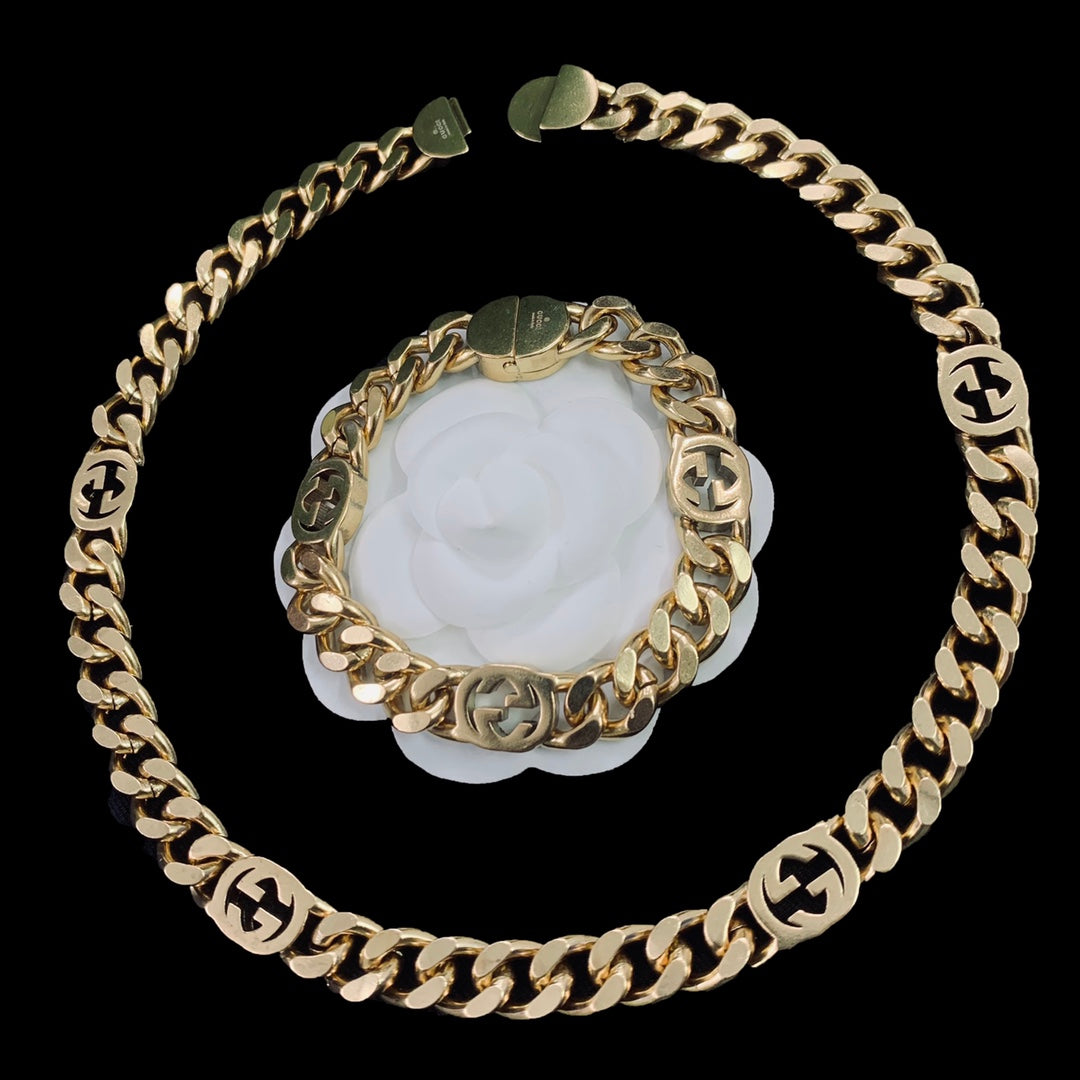 18K Gucci Chain Bracelet